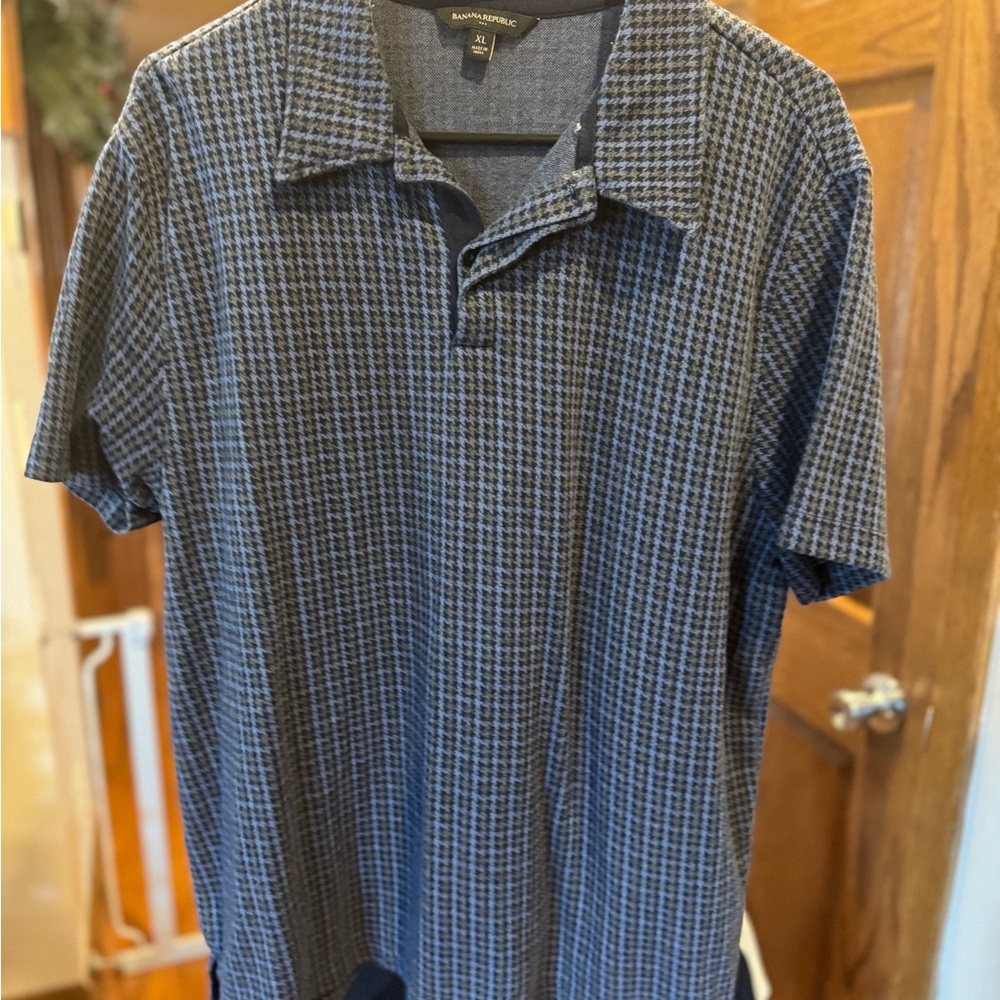 Banana Republic Checkered Blue and Gray Polo